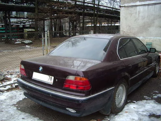 BMW 7 series 730i 1995 photo - 4