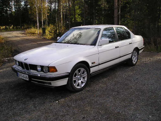 BMW 7 series 735i 1991 photo - 1