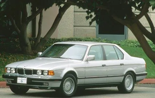 BMW 7 series 735i 1993 photo - 6