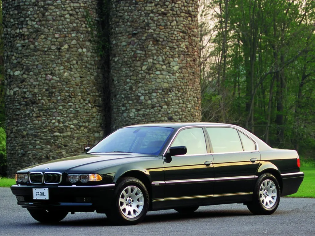 BMW 7 series 735i 1998 photo - 11