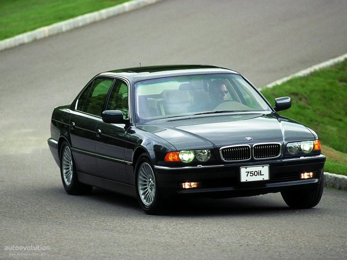 BMW 7 series 735i 1998 photo - 8