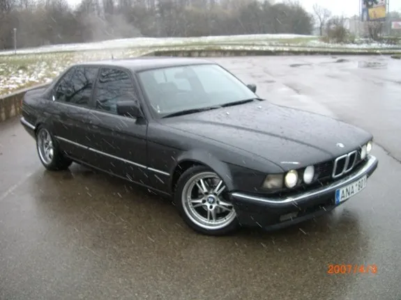 BMW 7 series L7 1987 photo - 9
