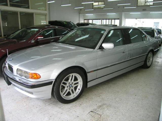 BMW 7 series L7 1999 photo - 1