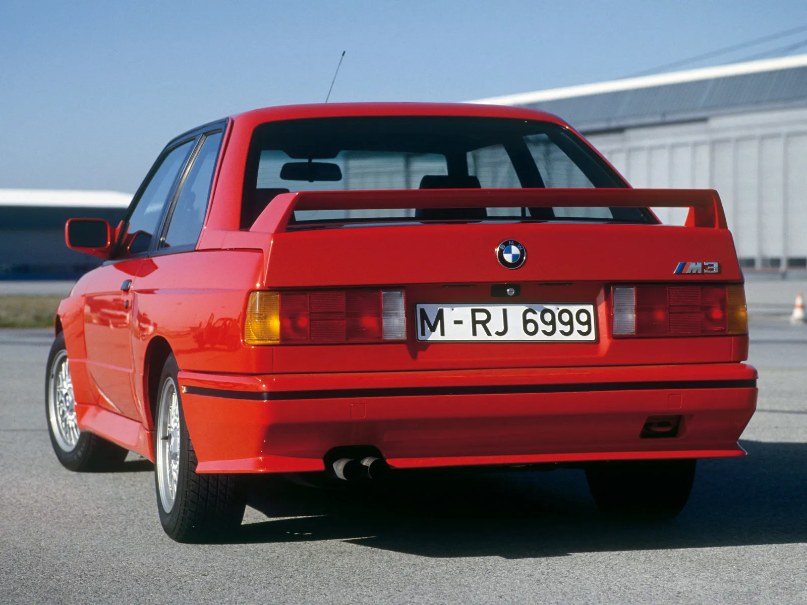 BMW M3 2.3 1987 photo - 12