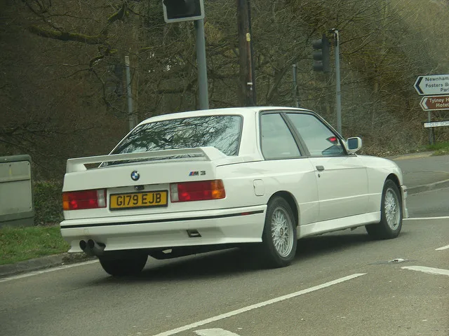 BMW M3 2.3 1988 photo - 4