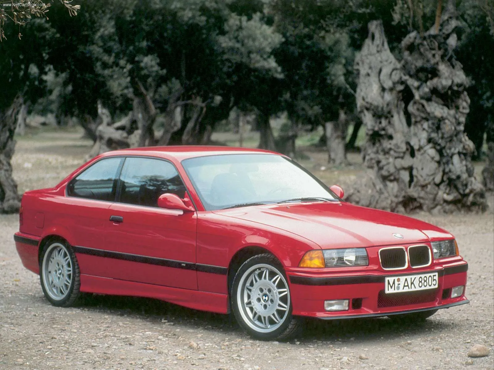 BMW M3 2.3 1992 photo - 8