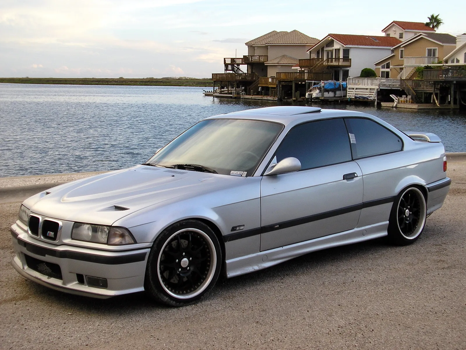 BMW M3 3.2 1995 photo - 7