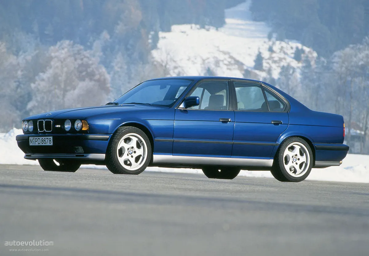 BMW M5 3.8 1989 photo - 8