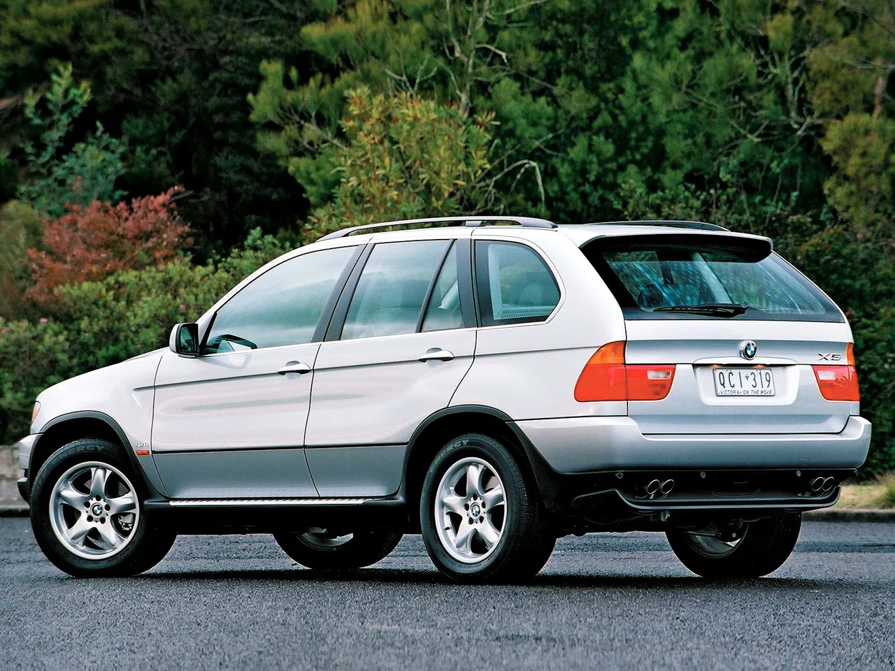 BMW X5 4.4i 2000 photo - 4