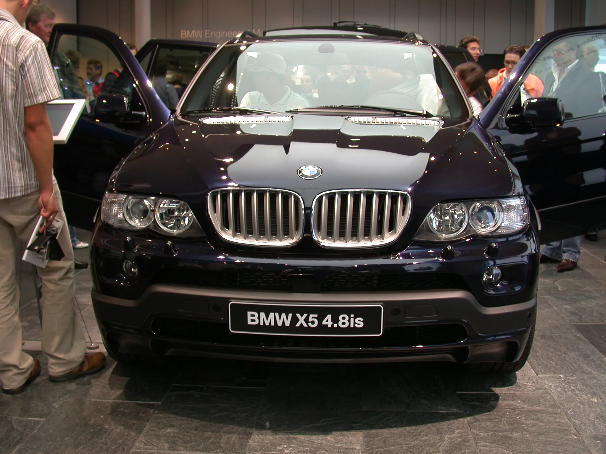 BMW X5 4.8is 2005 photo - 8