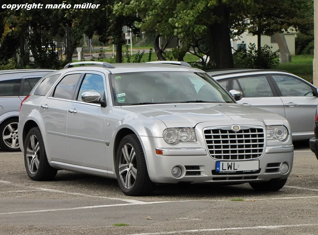 Chrysler 300C 3.5 2013 photo - 2