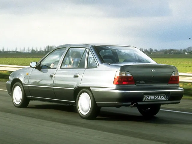 Daewoo Nexia 1.5 1995 photo - 1
