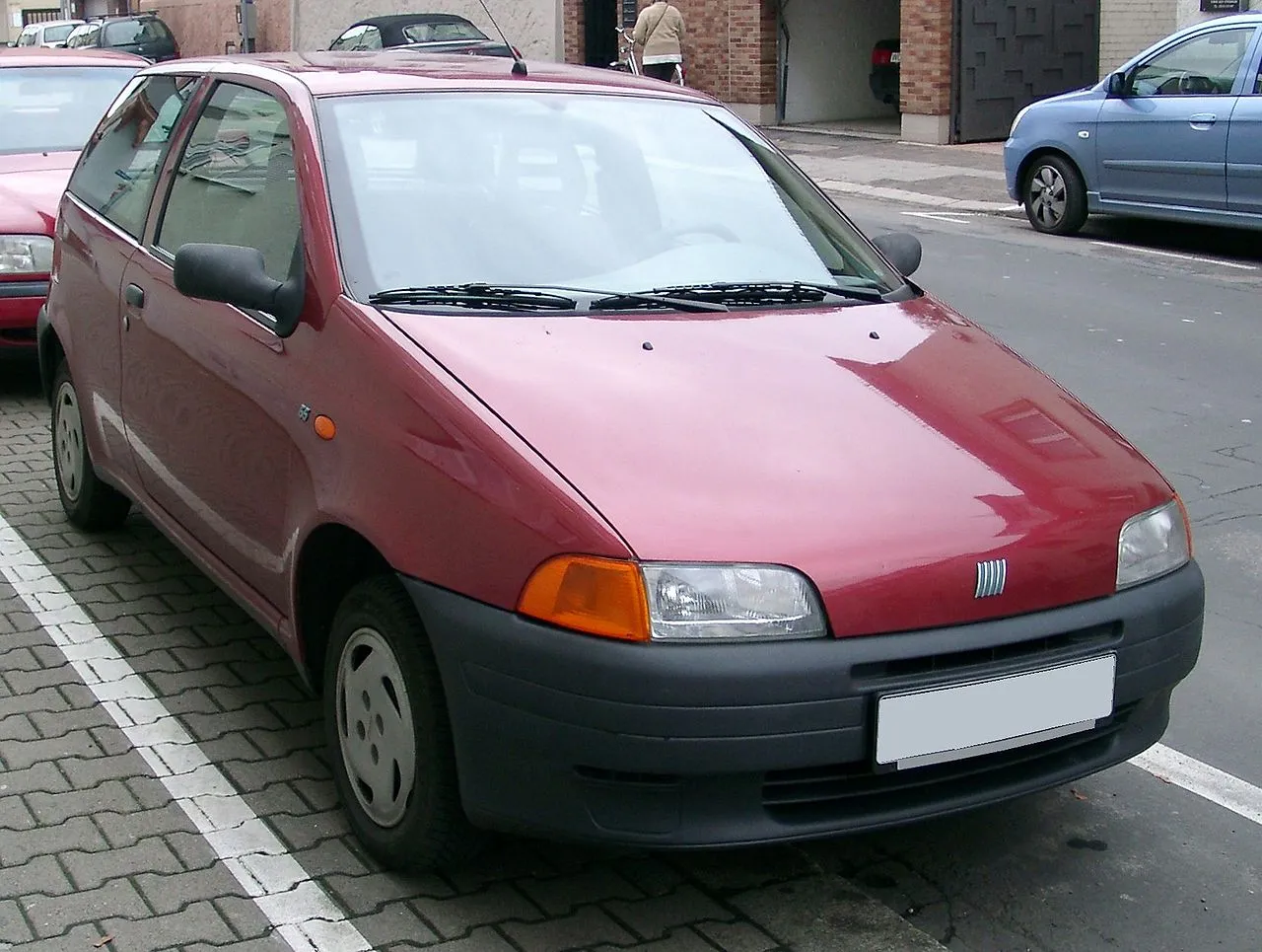 Fiat Punto 1.2 1993 photo - 3