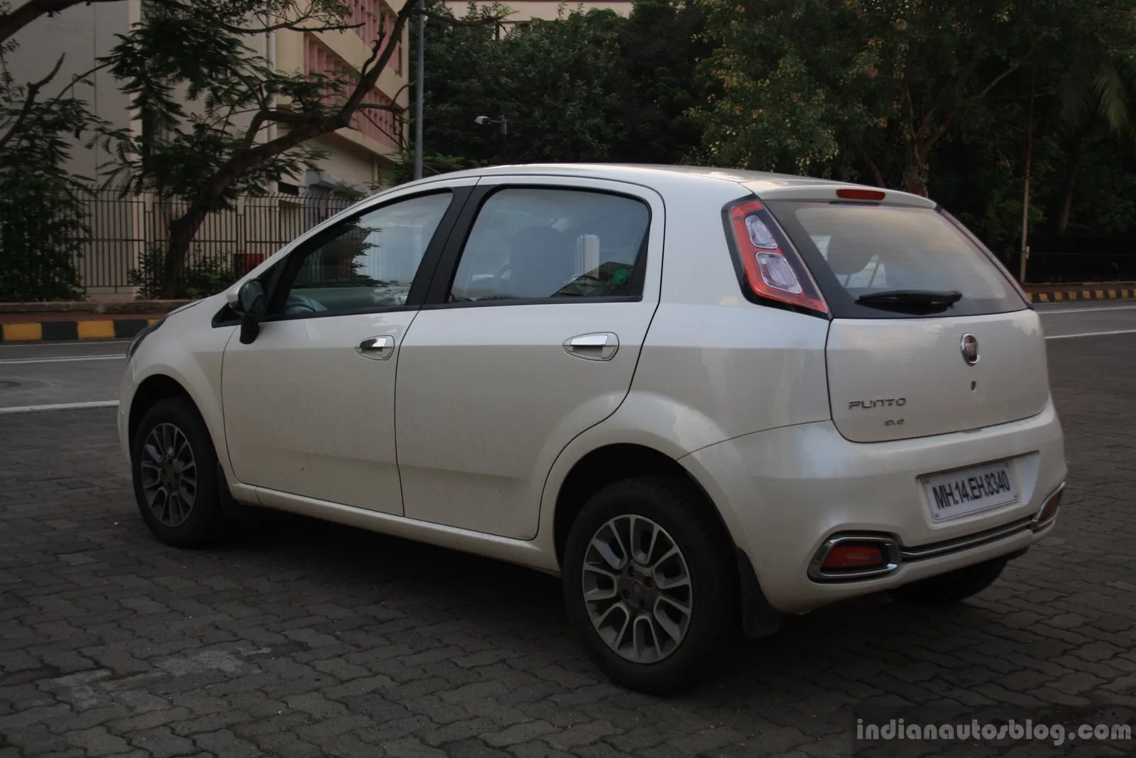 Fiat Punto 1.4 2014 photo - 9