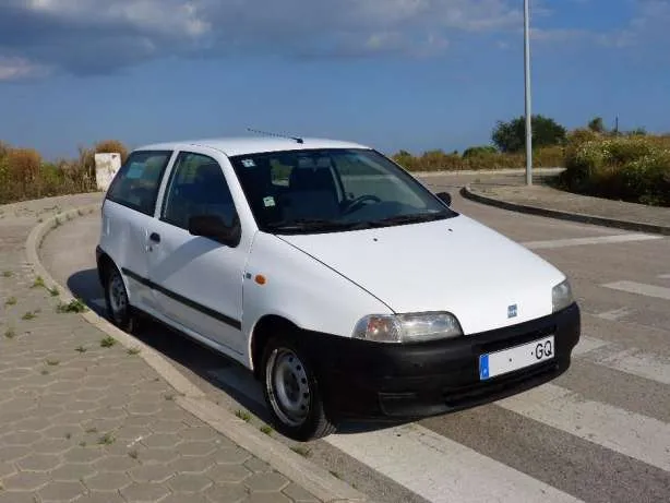 Fiat Punto 1.7 1996 photo - 10