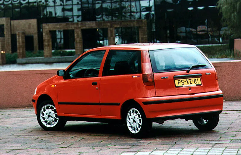 Fiat Punto 1.7 1996 photo - 6