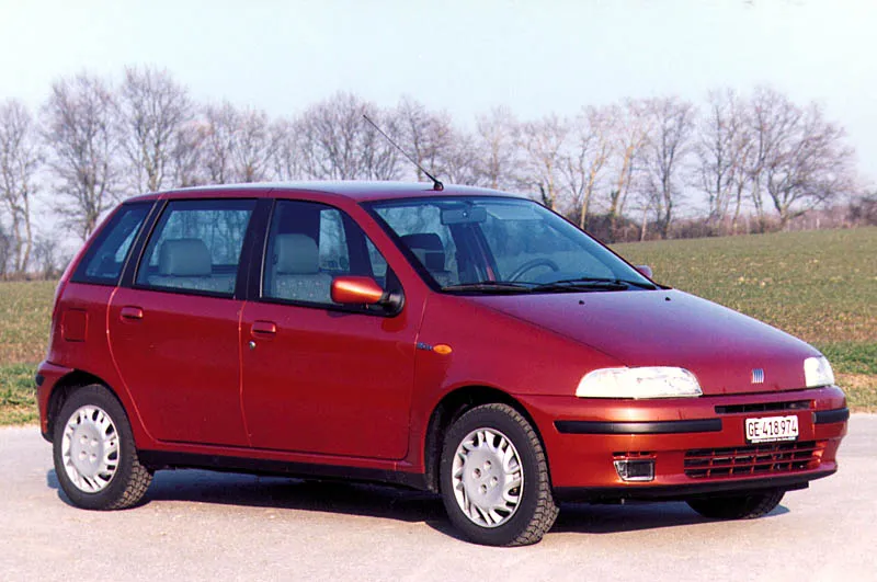 Fiat Punto 1.7 1996 photo - 7