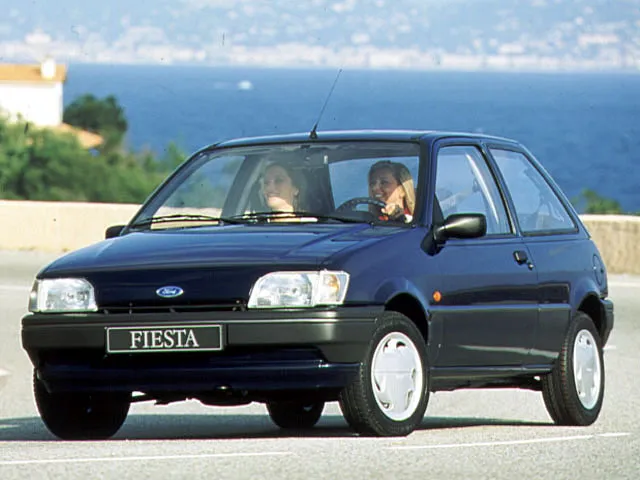 Ford Fiesta 1.1i 1995 photo - 3