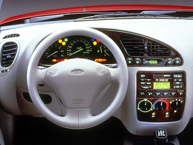 Ford Fiesta 1.3 1997 photo - 3