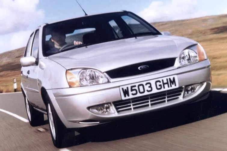 Ford Fiesta 1.3 1999 photo - 3
