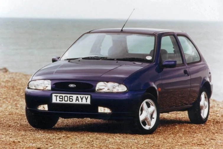 Ford Fiesta 1.3 1999 photo - 6