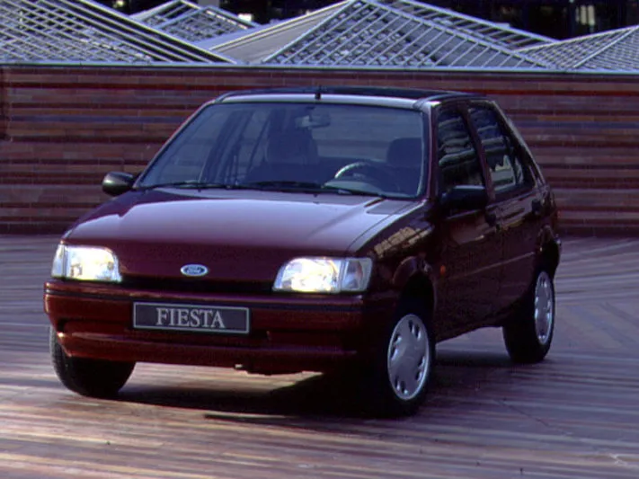 Ford Fiesta 1.3i 1990 photo - 11