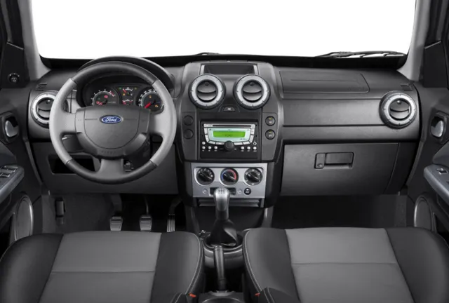 Ford Fiesta 1.4TDCi 2014 photo - 6