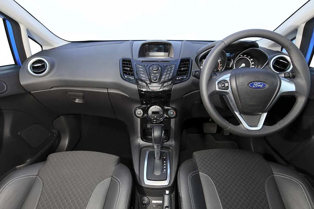 Ford Fiesta 1.5 2014 photo - 7