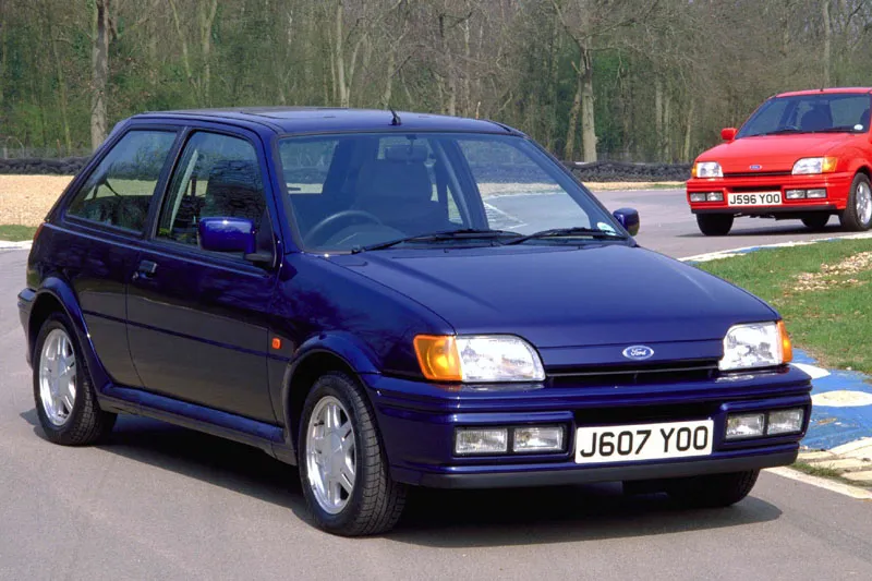 Ford Fiesta 1.8 1995 photo - 12