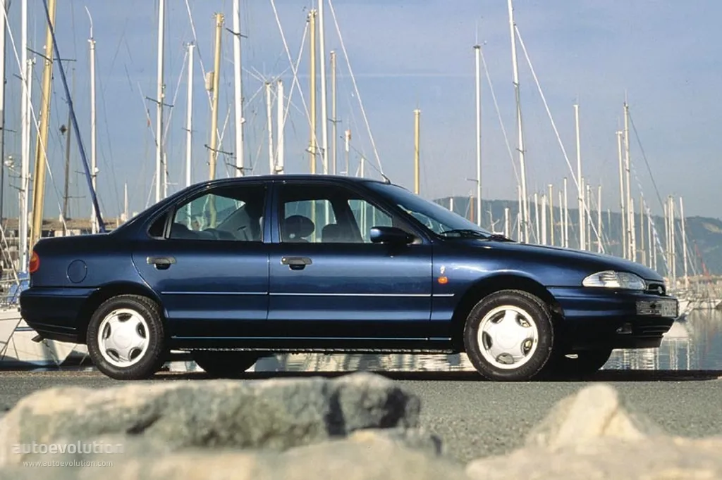 Ford Mondeo 1.8 1993 photo - 10
