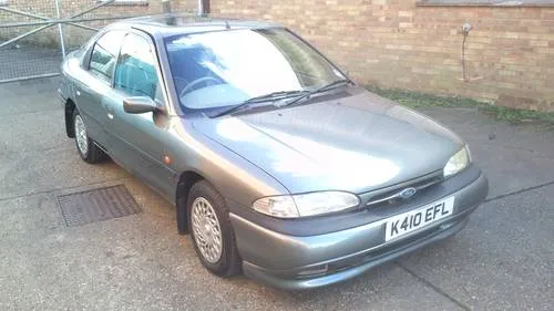 Ford Mondeo 1.8 1993 photo - 12