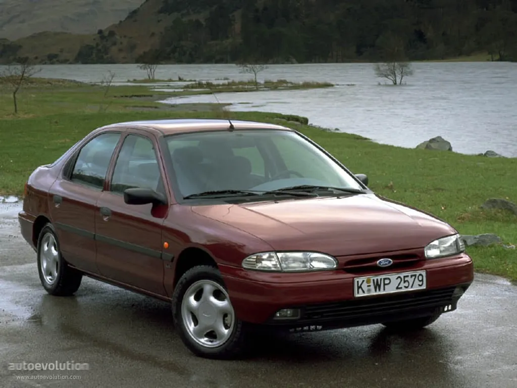 Ford Mondeo 1.8 1993 photo - 8