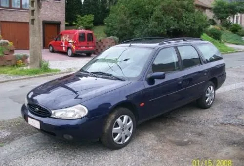 Ford Mondeo 1.8 2000 photo - 10
