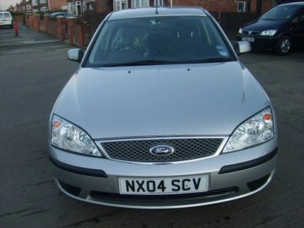 Ford Mondeo 1.8 2004 photo - 1