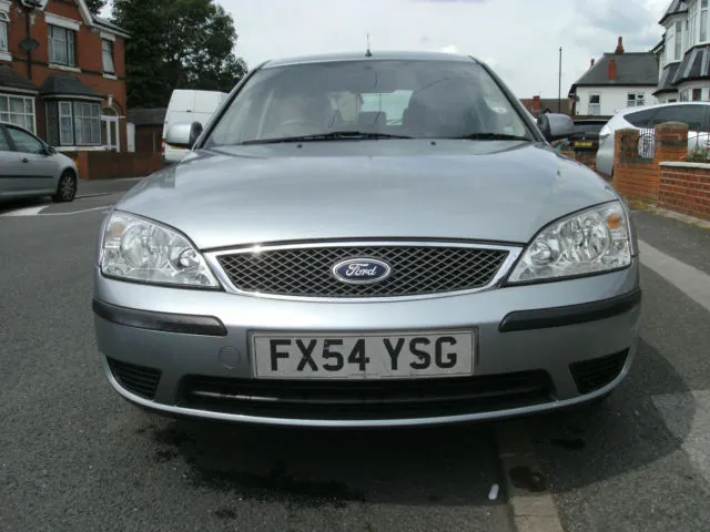 Ford Mondeo 1.8 2004 photo - 3