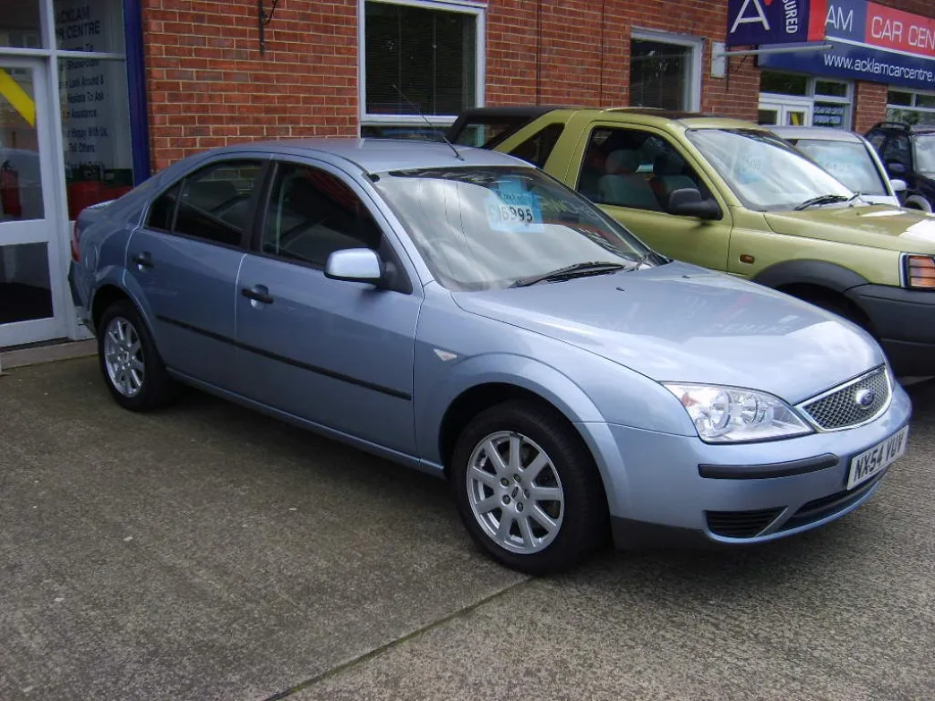 Ford Mondeo 1.8 2004 photo - 8