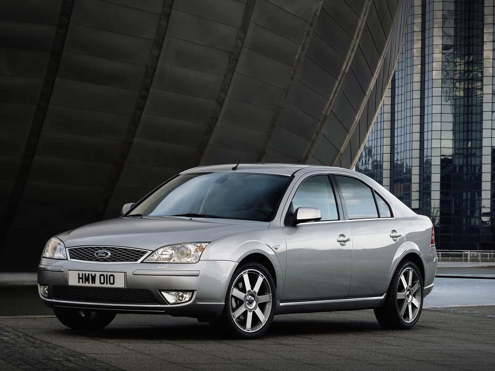 Ford Mondeo 1.8 2005 photo - 9