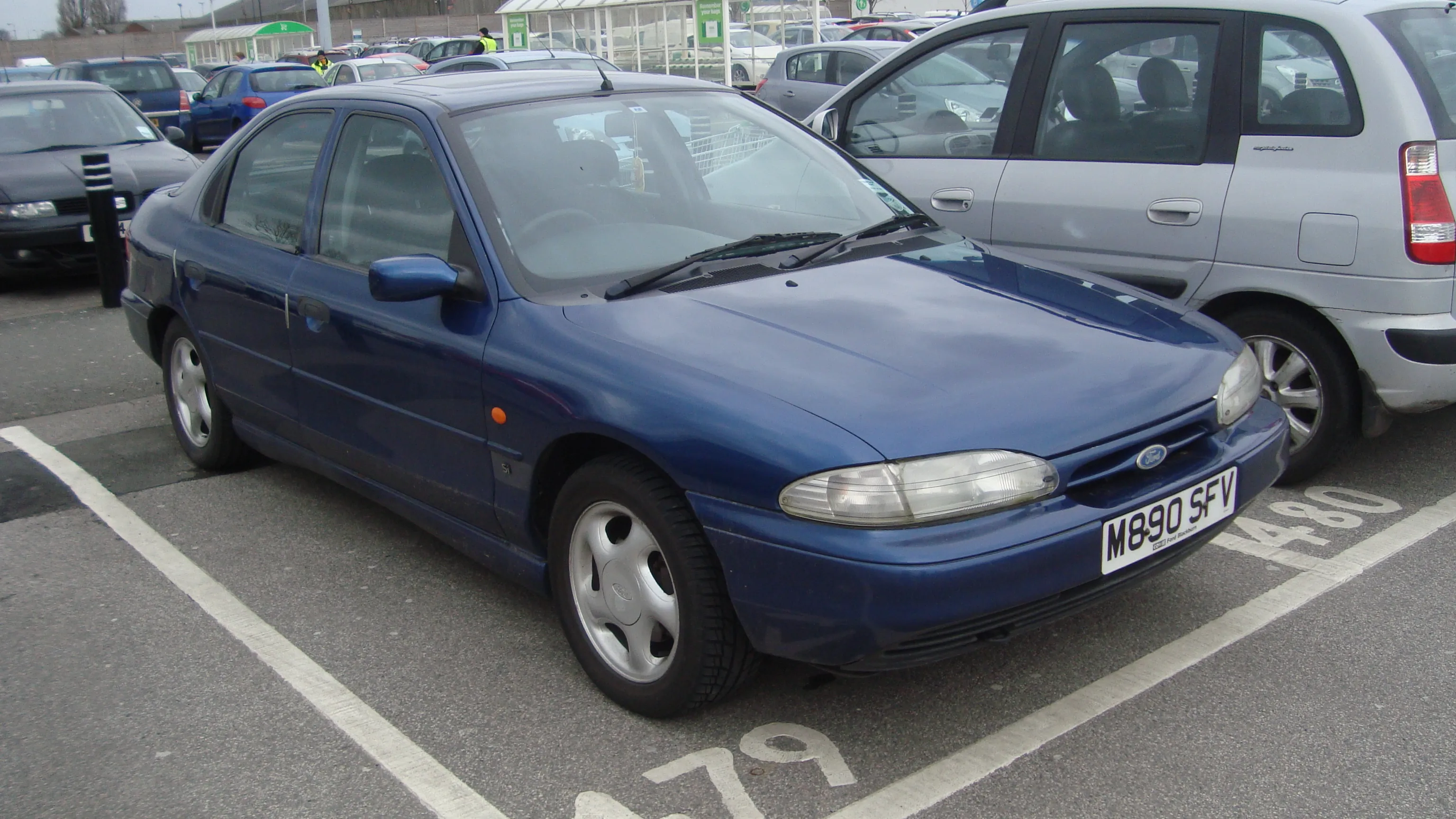 Ford Mondeo 2.0 1994 photo - 3