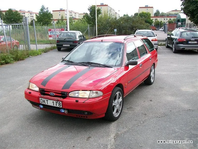 Ford Mondeo 2.0 1995 photo - 5