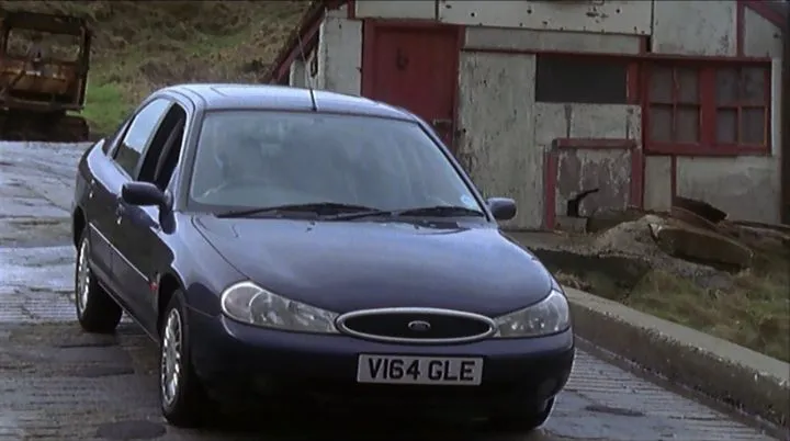 Ford Mondeo 2.0 1999 photo - 2