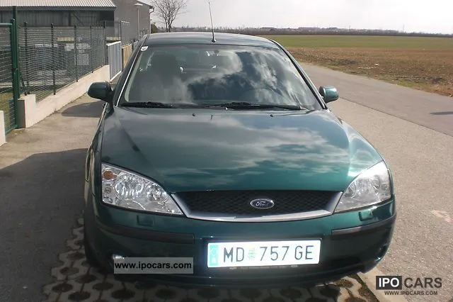 Ford Mondeo 2.0 2001 photo - 9