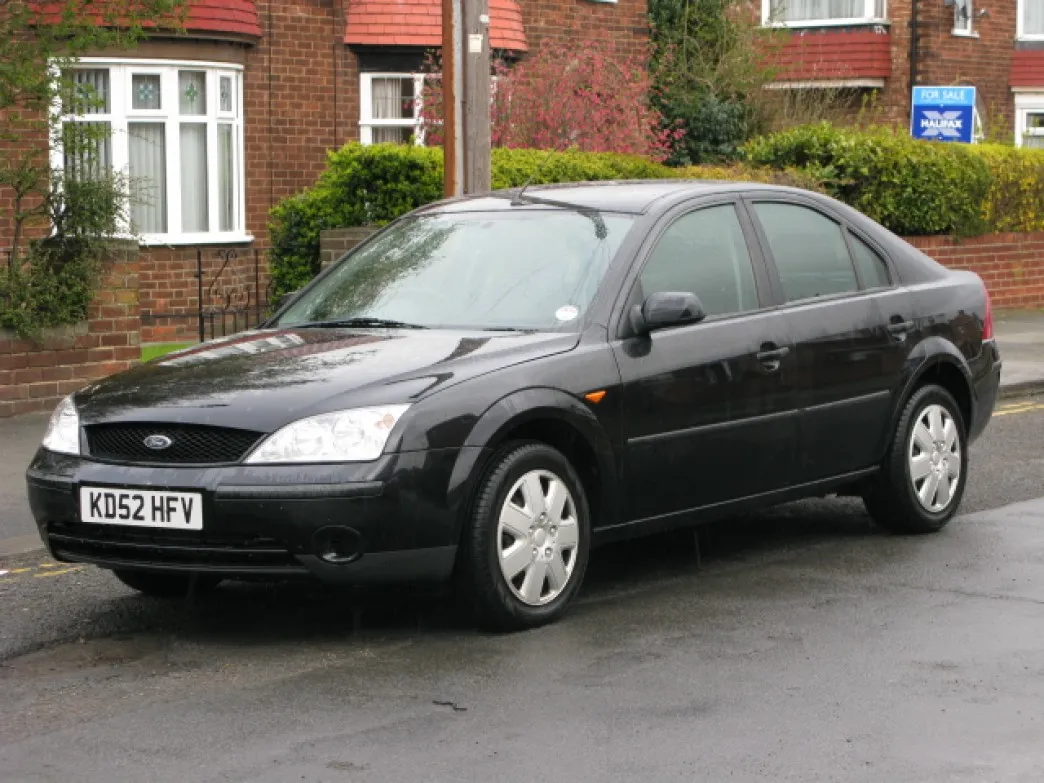 Ford Mondeo 2.0 2002 photo - 1