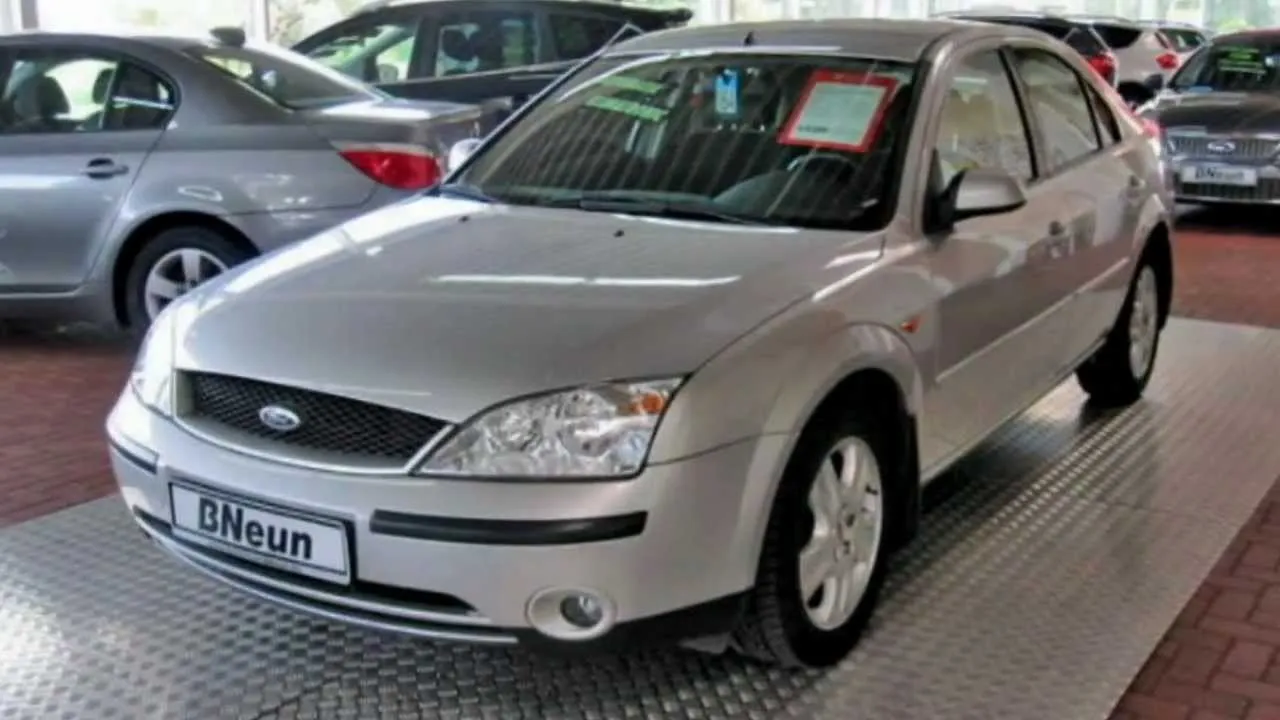 Ford Mondeo 2.0 2002 photo - 11