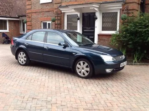 Ford Mondeo 2.0 2004 photo - 9