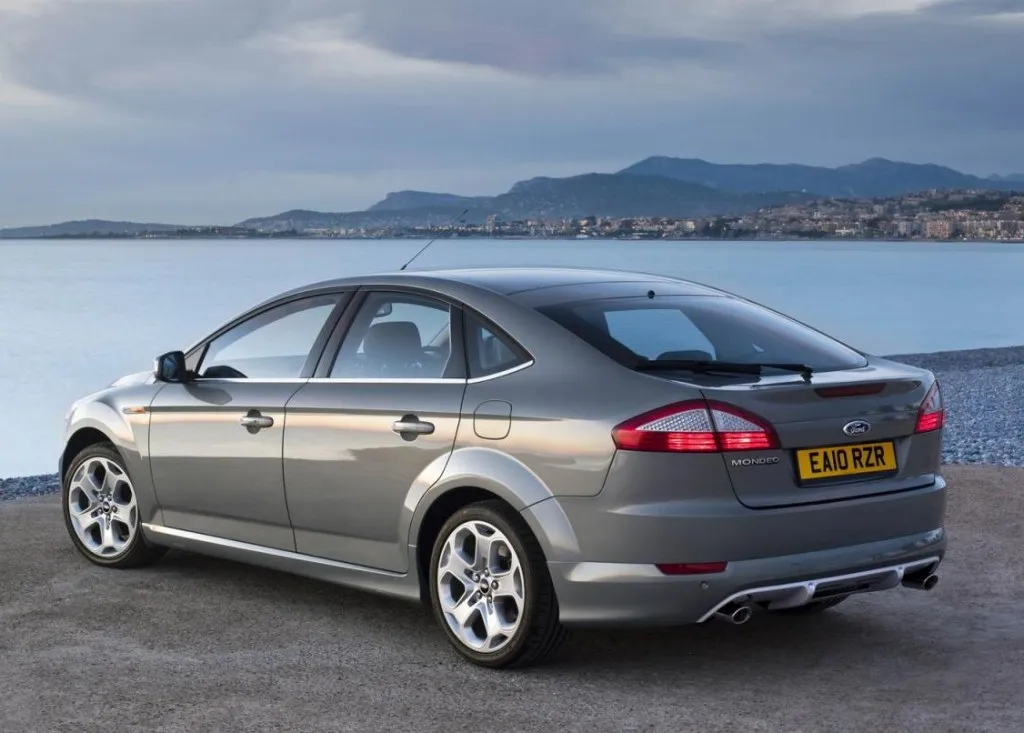 Ford Mondeo 2.0 2011 photo - 2