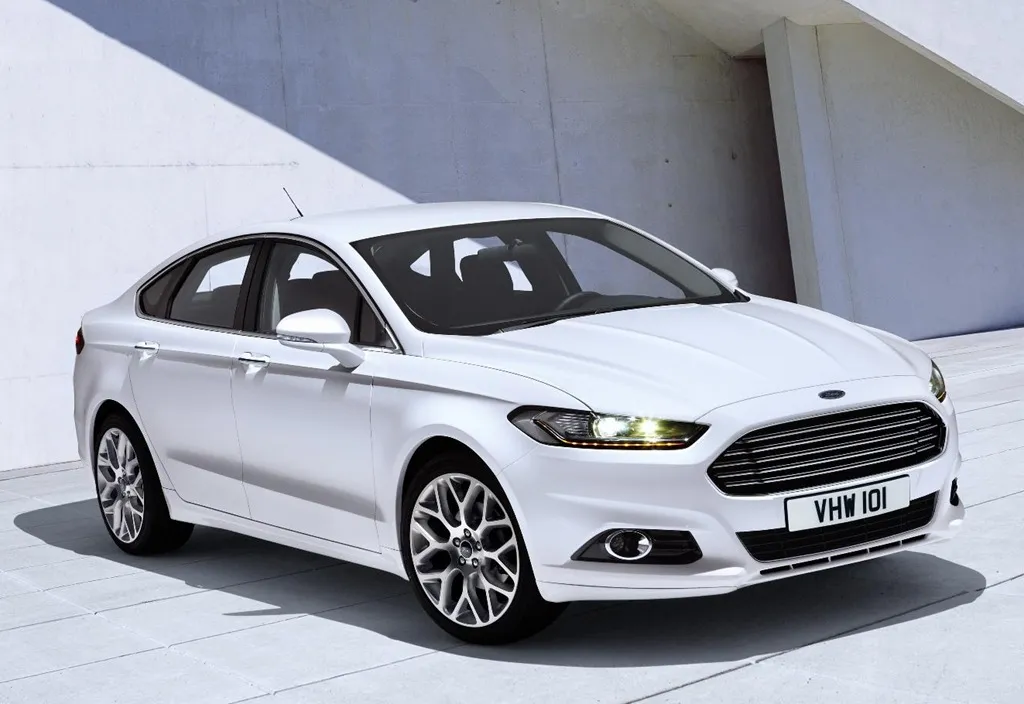 Ford Mondeo 2.0 2013 photo - 1