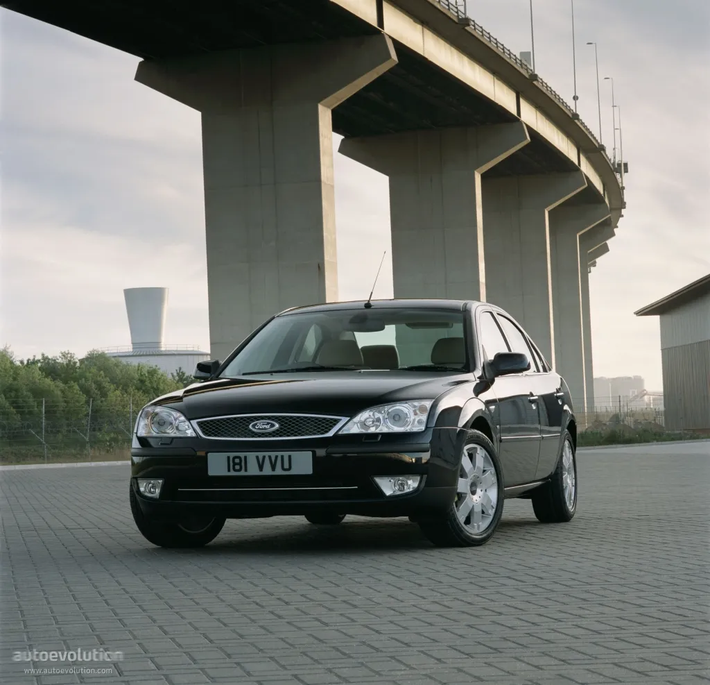 Ford Mondeo 2.2 2003 photo - 12