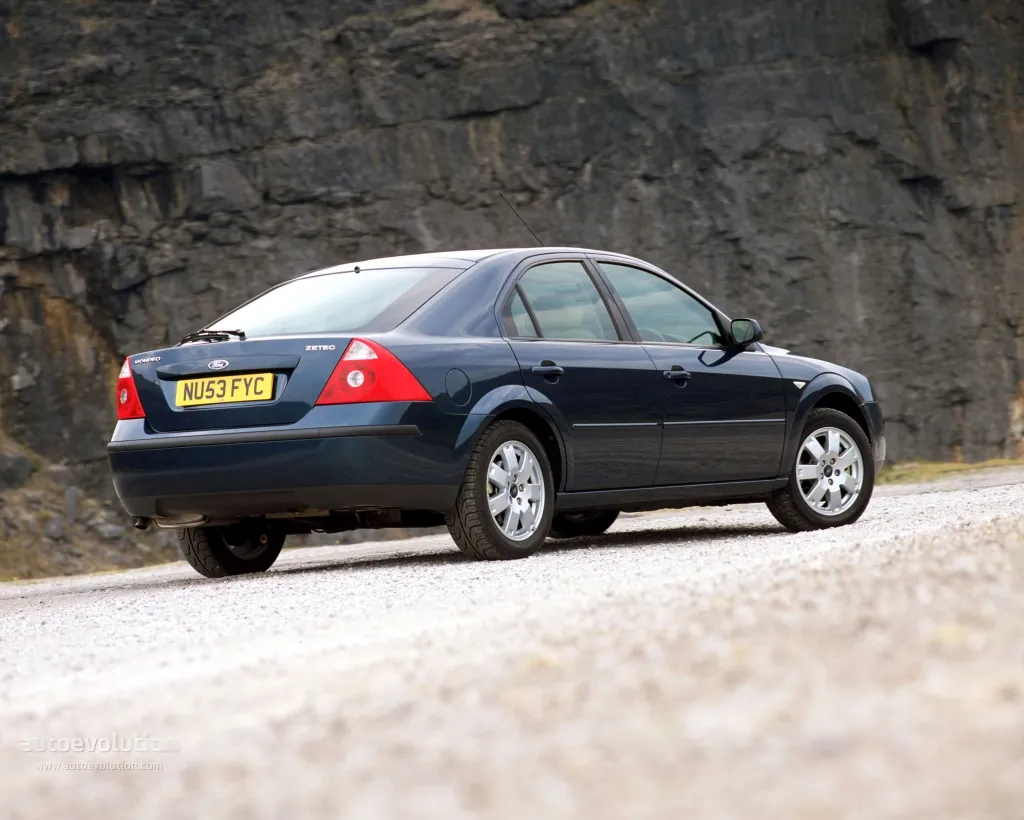 Ford Mondeo 2.2 2003 photo - 8