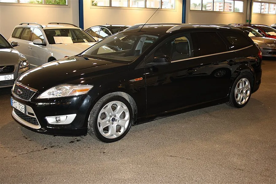 Ford Mondeo 2.2 2010 photo - 11