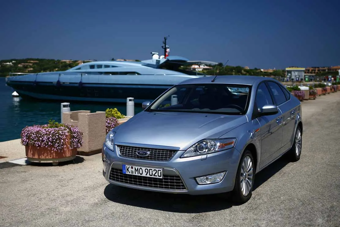 Ford Mondeo 2.2 2010 photo - 3
